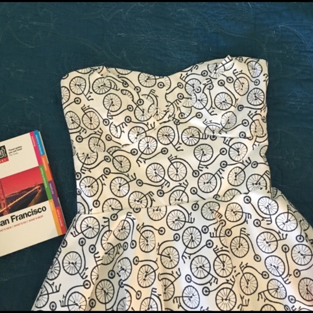 Bicycle dress - Picture 3 of 3